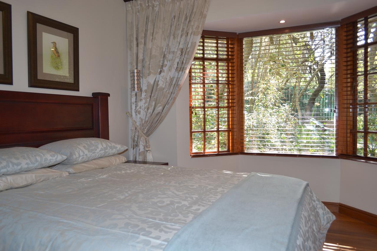 Lydall Wild Tranquil Garden Suites โจฮันเนสเบิร์ก ภายนอก รูปภาพ