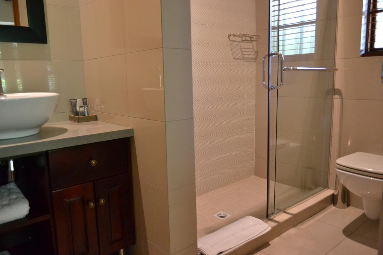 Lydall Wild Tranquil Garden Suites โจฮันเนสเบิร์ก ภายนอก รูปภาพ