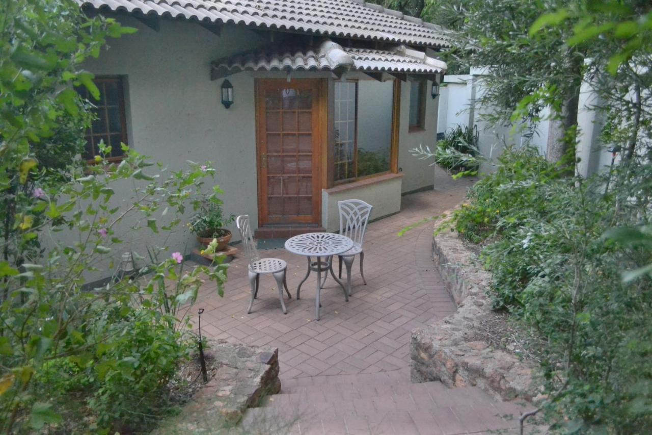 Lydall Wild Tranquil Garden Suites โจฮันเนสเบิร์ก ภายนอก รูปภาพ